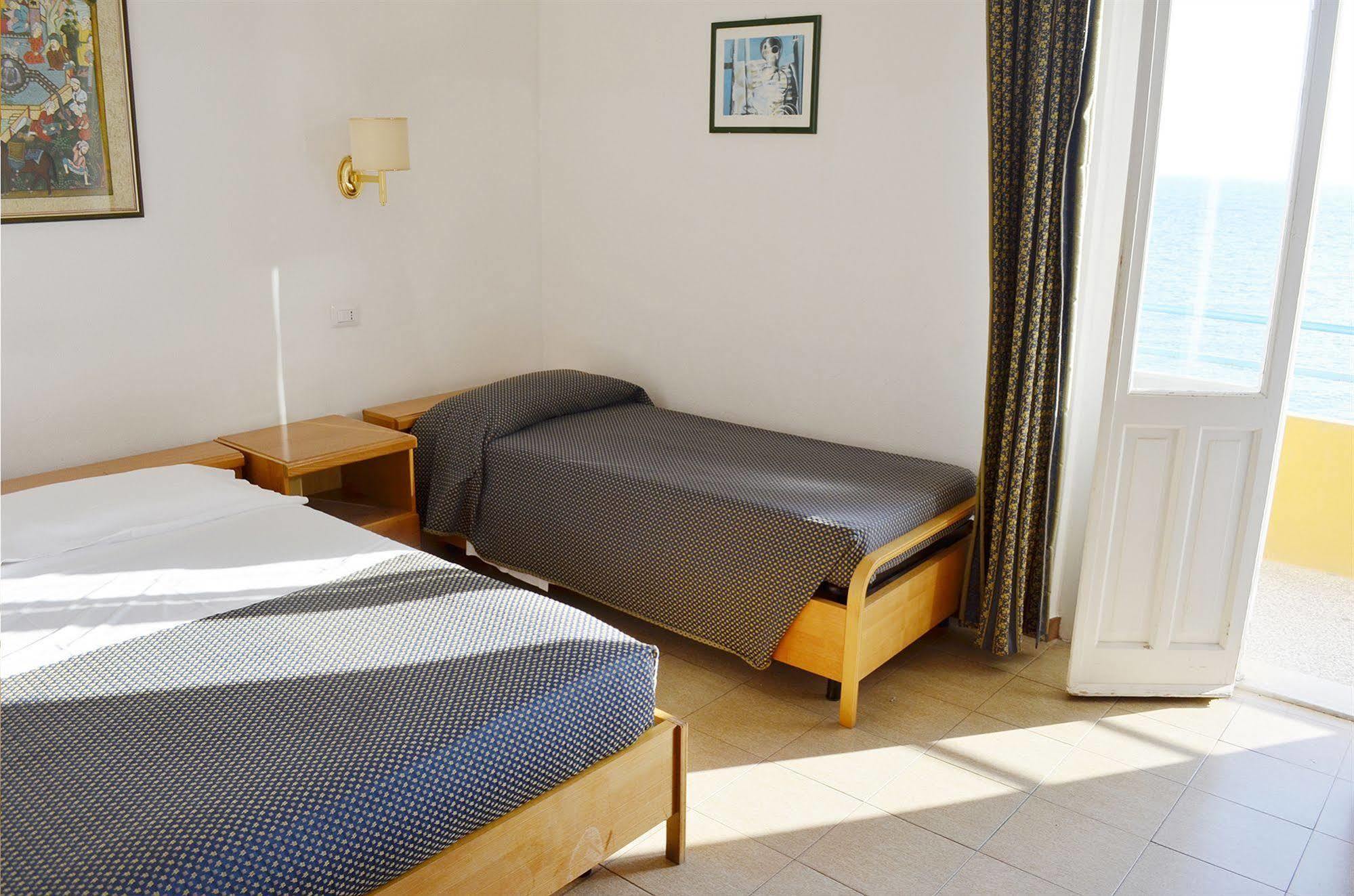 Hotel Calamosca 칼리아리 외부 사진