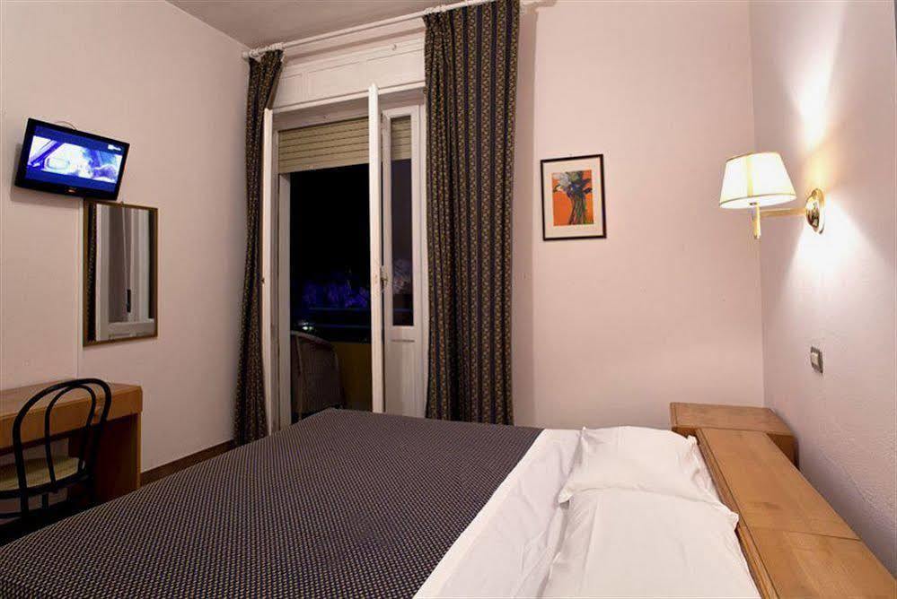 Hotel Calamosca 칼리아리 외부 사진